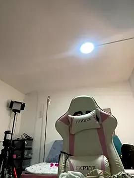 emma_hot2006 from StripChat