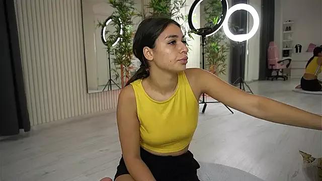 EmmaBlanco from StripChat