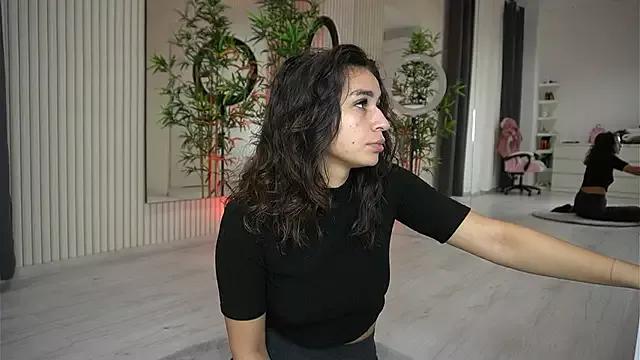 EmmaBlanco from StripChat