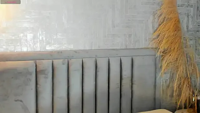 Freechat EmmaBlossom on StripChat