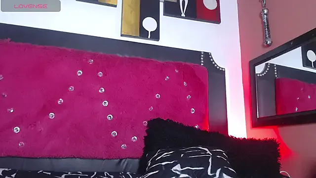 Freechat Engeelll on StripChat