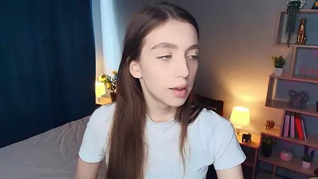 EngeIDowe from StripChat is Freechat