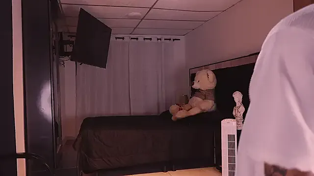 Freechat ErosKhaos on StripChat