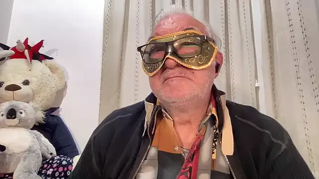 Freechat EroticVenetian on StripChat