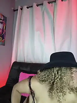 StripChat Eve__Queen is Freechat Eve__Queen — OPEN ASS+Put 1 fingers in ass