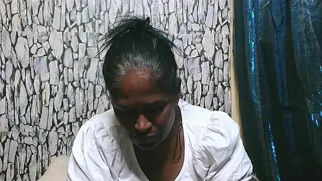 Exotic_indian95 — striptease #blowjob #glasses #fingering