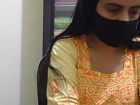 Naked Room fairy_queen07 