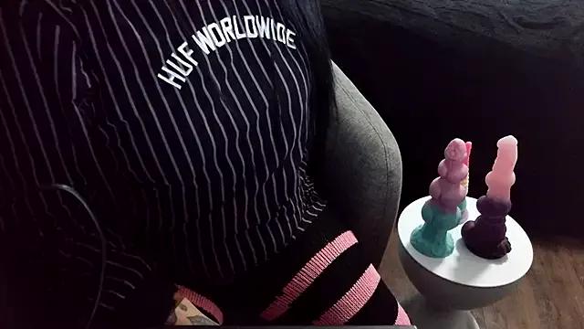 fetishslut4u from StripChat is Freechat