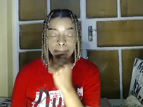 StripChat fifiqueen25 is Freechat fifiqueen25 — sloppy blowjob and pussyfucking