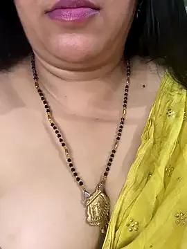 FlatVincy4 from StripChat is Freechat