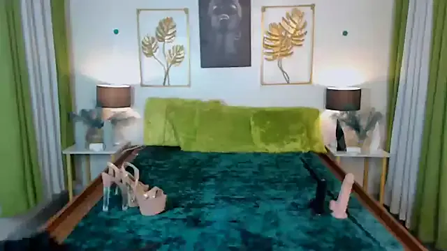 Freechat FlirtyMarga on StripChat