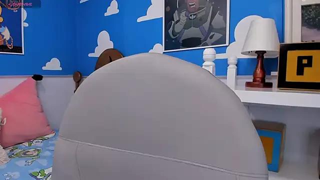 foxy_lizeth from StripChat