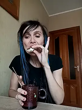 Freechat Francenia_lolis on StripChat