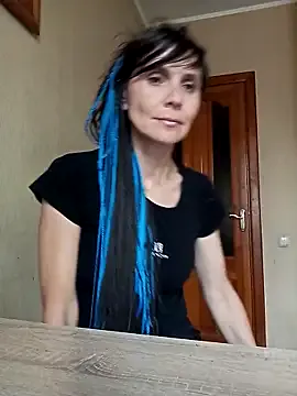 Freechat Francenia_lolis on StripChat