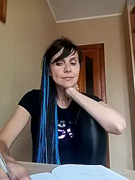 Freechat Francenia_lolis on StripChat