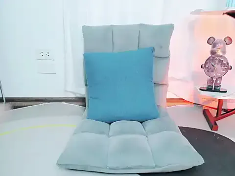 Freechat girlsweets2277 on StripChat