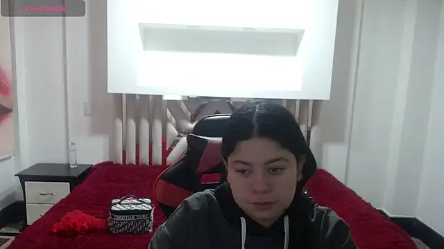 Freechat greiccy_20 on StripChat