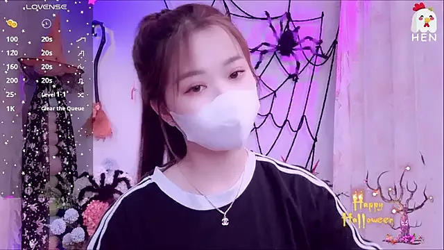 Freechat Hen-1m52 on StripChat