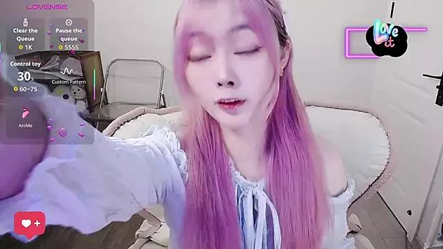 Hot-nini20 from StripChat is Freechat