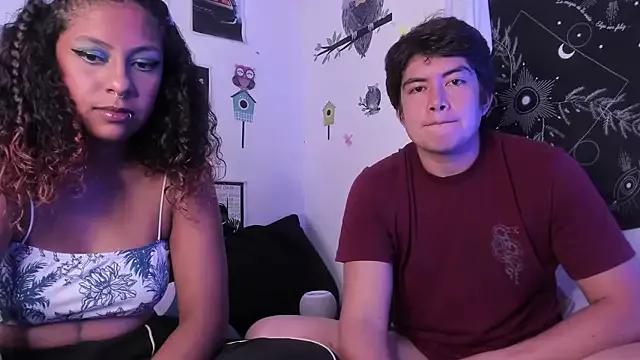 hothoneychile from StripChat