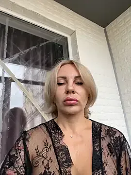 Freechat Hotnessi on StripChat