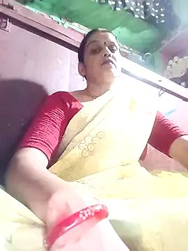 HOTSIYA21 from StripChat
