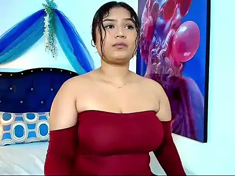 Naked Room IamSofi_Saenz 