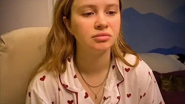 StripChat IlonaMurf is Freechat IlonaMurf — We're saving up for beautiful earrings