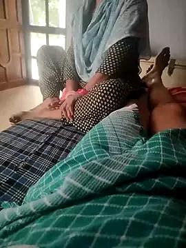 indian_couple4 from StripChat is Freechat