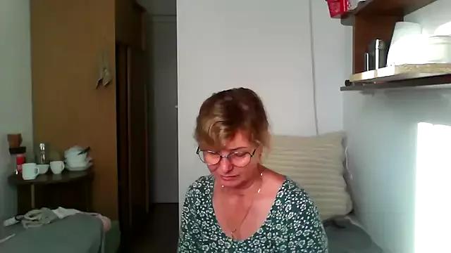 Naked Room IrynaMolbertx 