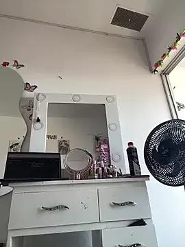 Naked Room jailyncam_ 