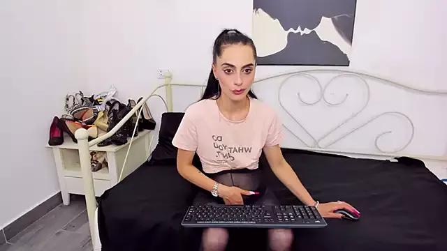 Naked Room jessystarr 