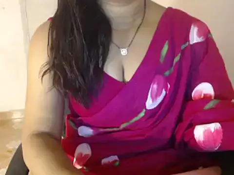 Freechat juicy_ishika on StripChat