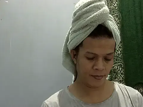 Freechat juicycum069 on StripChat