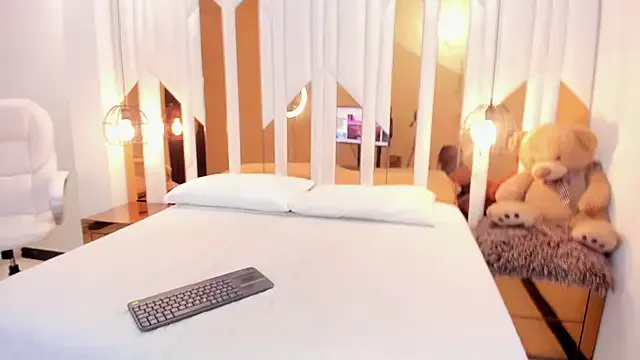 Freechat JulianaValencia on StripChat