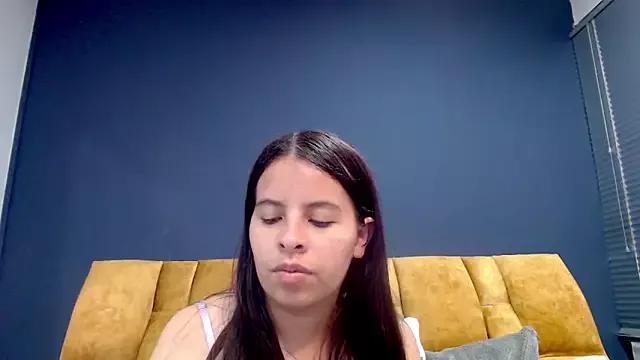 Juliawaine from StripChat is Freechat