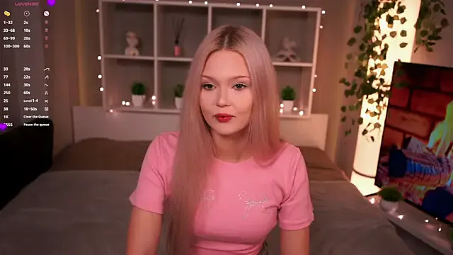 StripChat KaryTasch is Freechat KaryTasch — will show the color of the panties