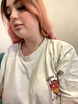 StripChat KellyMoors is Freechat KellyMoors — a lot of spitting on tits