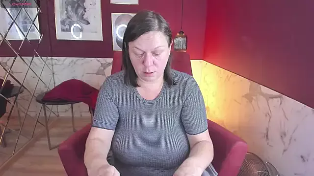 KellyPerfection on StripChat 