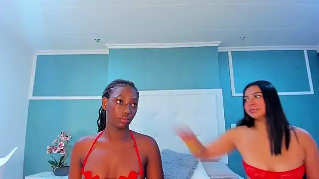 Khenta_Michells from StripChat