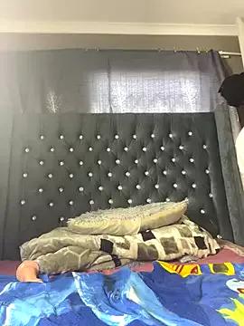 Kikie23 from StripChat