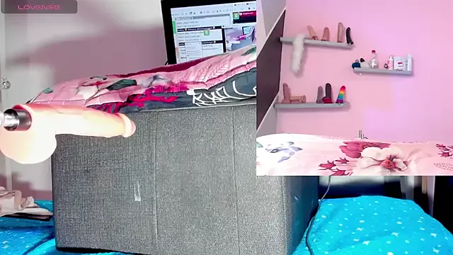 Freechat kira_touka on StripChat