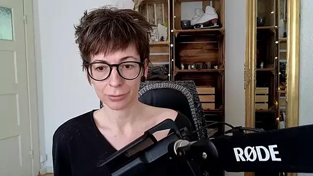 koerper-kultiviert from StripChat is Freechat