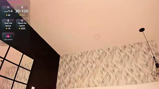 KristenSantos from StripChat