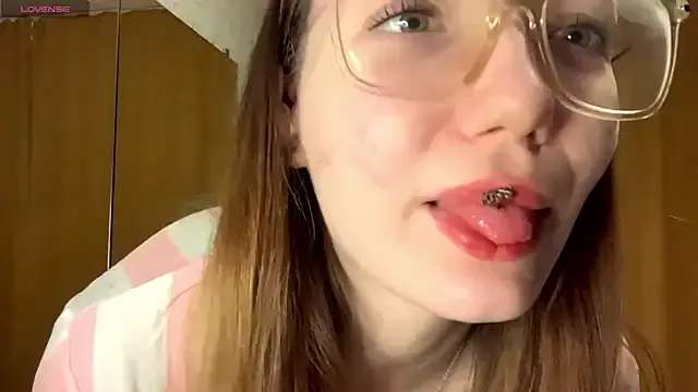 Freechat KrystinFunches on StripChat