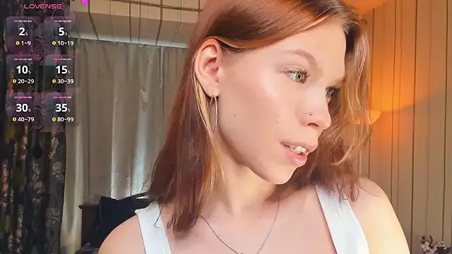 Naked Room KyraConze 