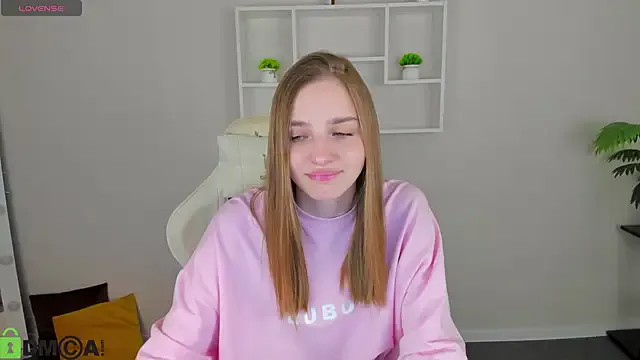 Freechat L1na_Reeds on StripChat