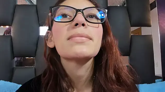 Freechat LARICSABLUE on StripChat