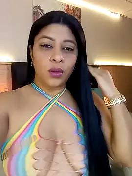 Freechat Lashmy111 on StripChat