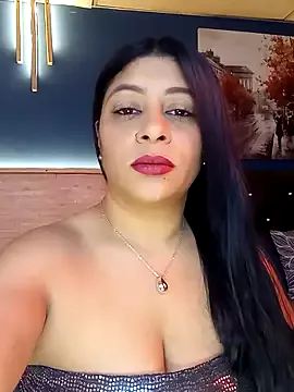 Freechat Lashmy111 on StripChat